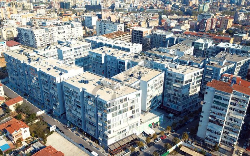Apartment 2+1+2 for Rent at Kika 1, Komuna e Parisit