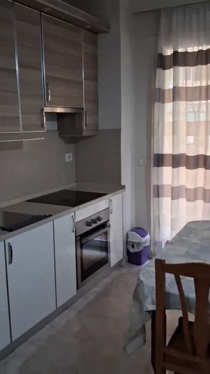 Apartament 2+1, Fusha Aviacionit!