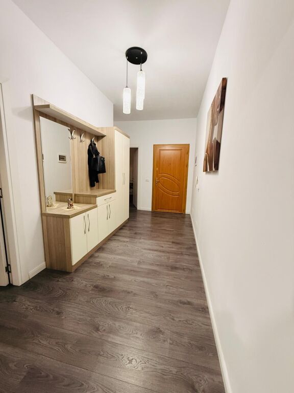 Appartamento 2+1+2 in vendita Palazzi Cabej Yzberisht !