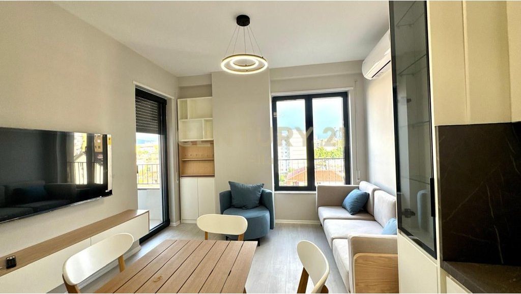 Appartamento 1+1 in affitto in via Karl Gega, vicino all'ex Stazione Ferroviaria! 800 € /Mese