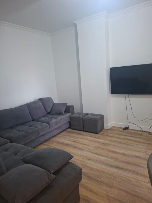 Jepet me qera apartamenti 2+1