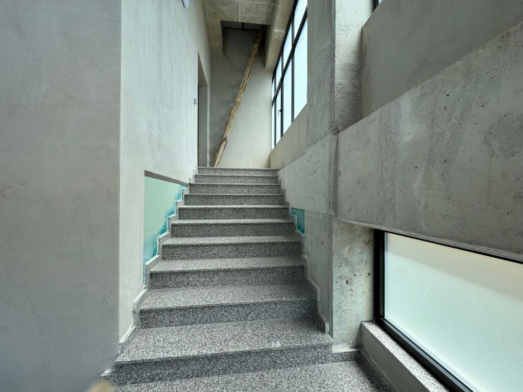 COMMERCIAL SPACE FOR RENT - 360 m² + 480 m² YARD | NEAR TEG, LUNDËR