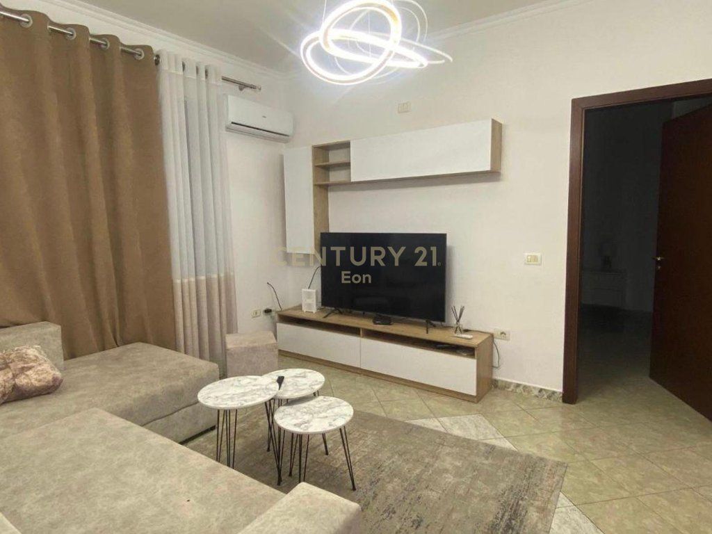 Apartament 2+1 Me Qira në Durrës - 550€
