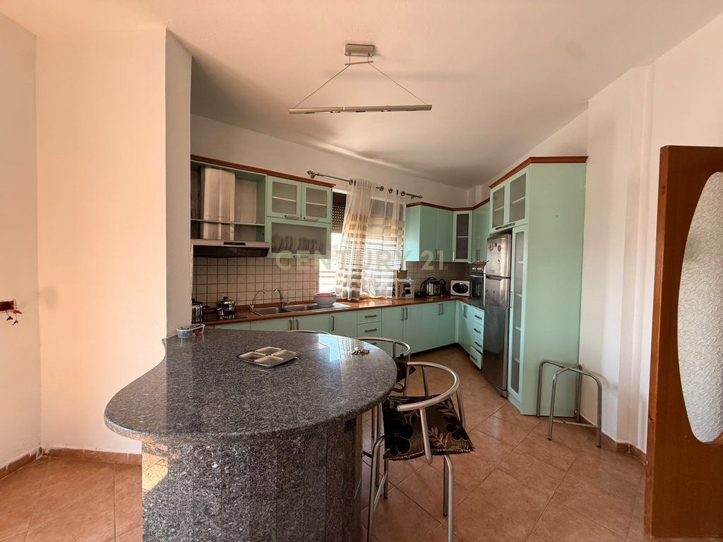 Apartament 1+1 Me Qira në Ish Rajoni i Policisë, Durrës !