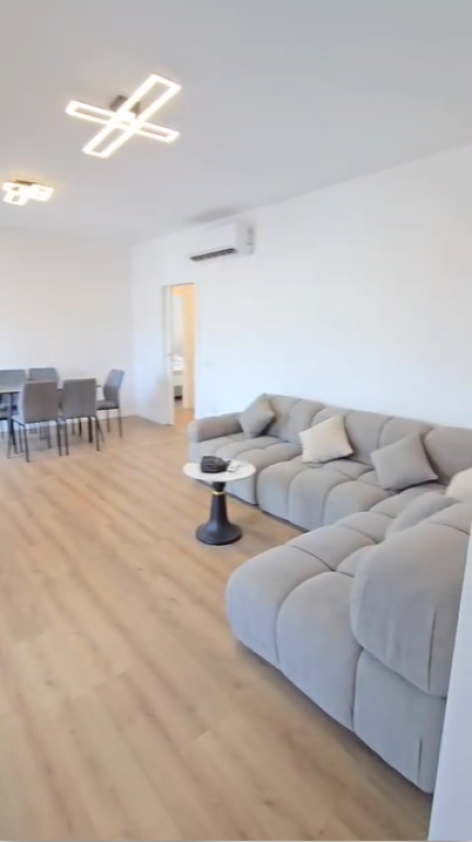 🌇Appartamento moderno in affitto – Scuola Rossa ✨