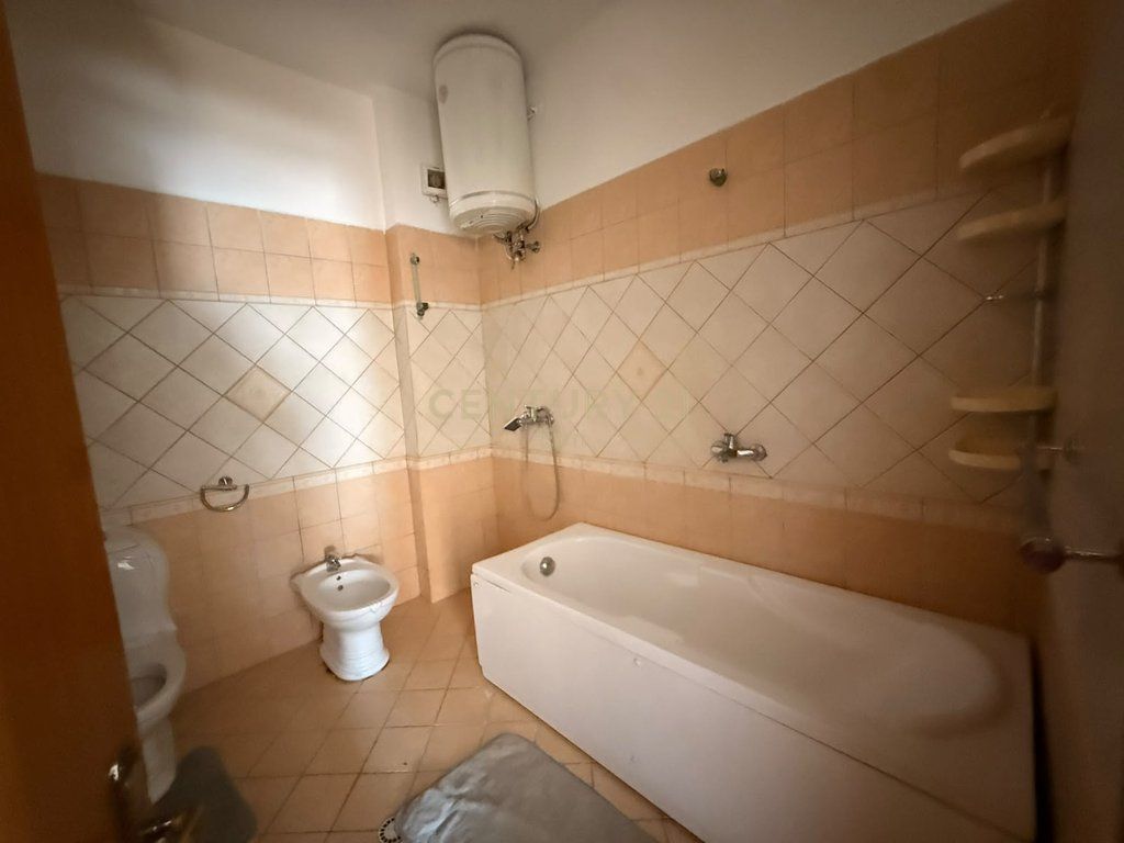 Apartament 1+1 Me Qira në Ish Rajoni i Policisë, Durrës !