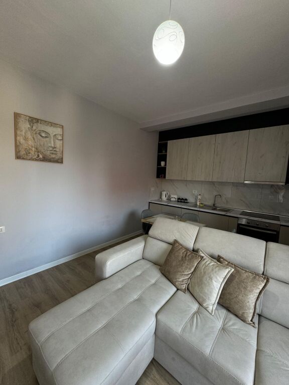 Rent | Apartament 2 + 1 | Don Bosko | 600 €/month