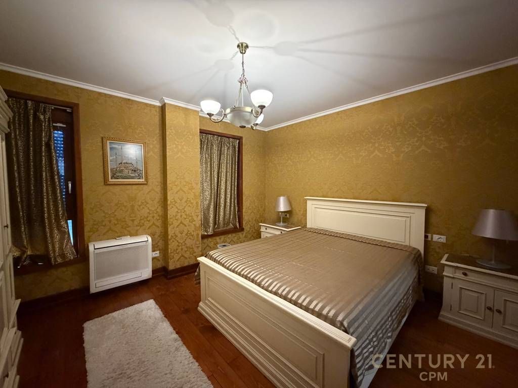 Apartment 4+1 for rent in Bllok