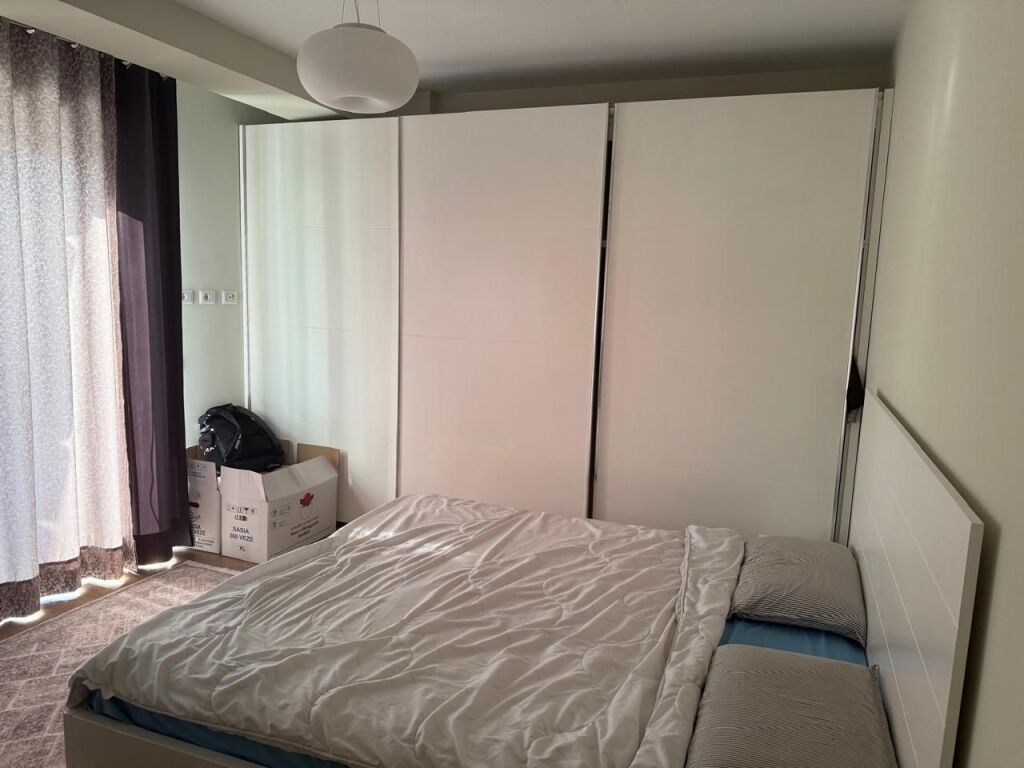 Super Appartamento 3+1+2 in affitto vicino al Centro di Tirana