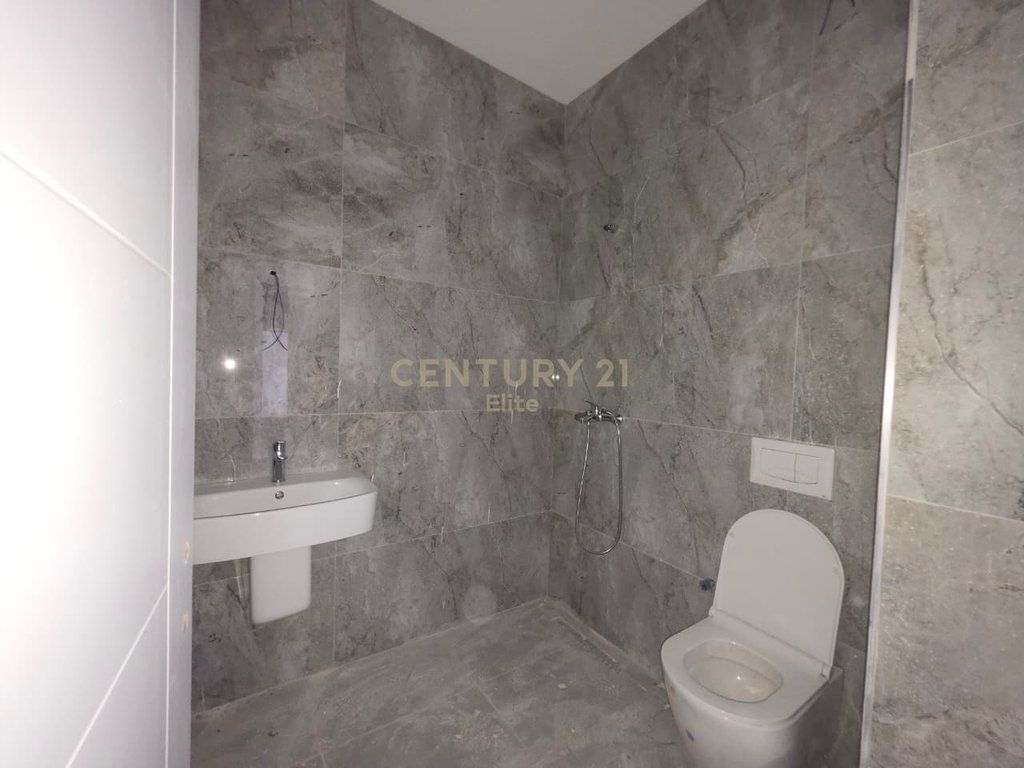Apartament 2+1 për Shitje – Olive Rezidencë në Kamëz