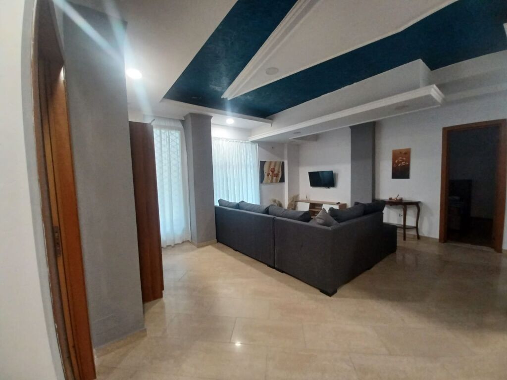 Appartamento 2+1+2 in affitto Via Fortuzi 750 €