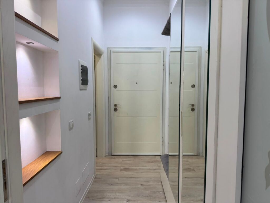 Apartament 2+1+2 per qira, Liqeni i Thate !