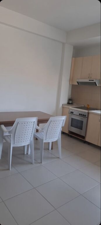 Affitto | Apartament 1 + 1 | Rruga Xhebrahimi | 350 €/mese