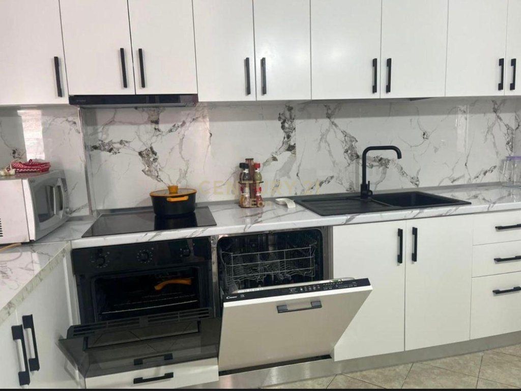 Apartament 2+1 Me Qira në Durrës - 550€