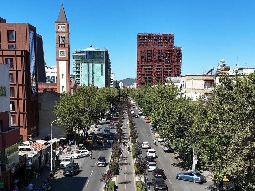 LOCALE COMMERCIALE IN AFFITTO 📍 VIA KAVAJES 5.000 € /Mese