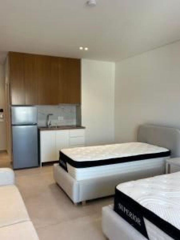 Shitet Apartament 2+1  SARANDE