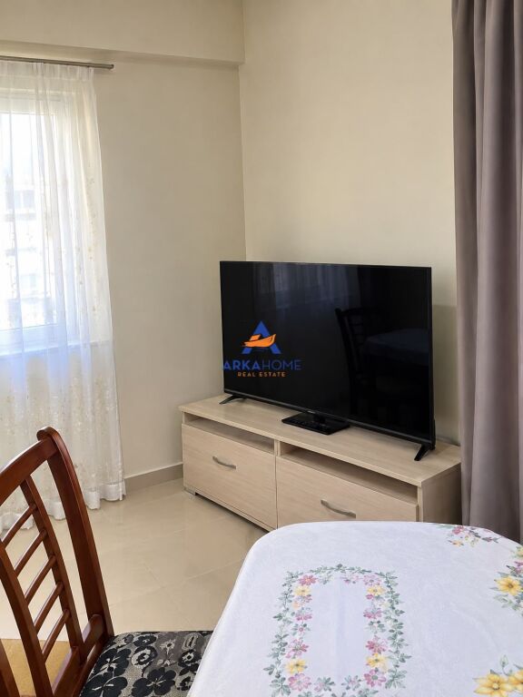 JEPET APARTMENT ME QERA 1+1+BALLKON "SELITE, RRUGA HAMDI HOXHA" 40.000 LEKE