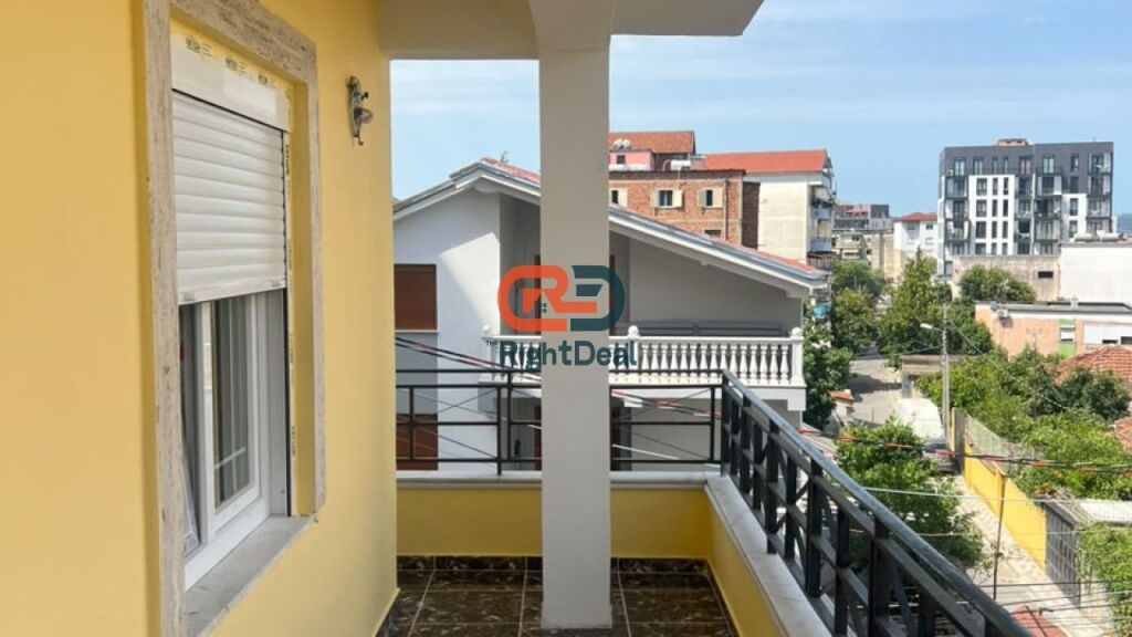 Tek Tregu Elektrik, Jepet Me Qira Kati 3 I Viles 4 Kateshe !