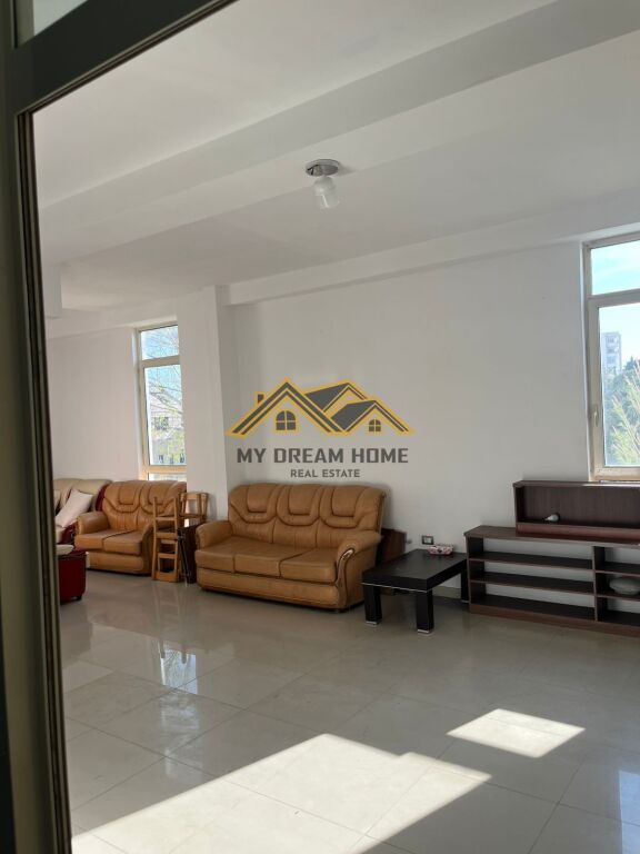 AMBIENT BIZNESI PER SHITJE SHKOZET DURRES