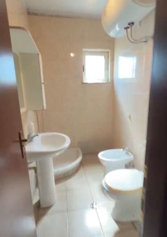 Apartament 2+1 me qira tek Ish Fusha e Aviacionit!