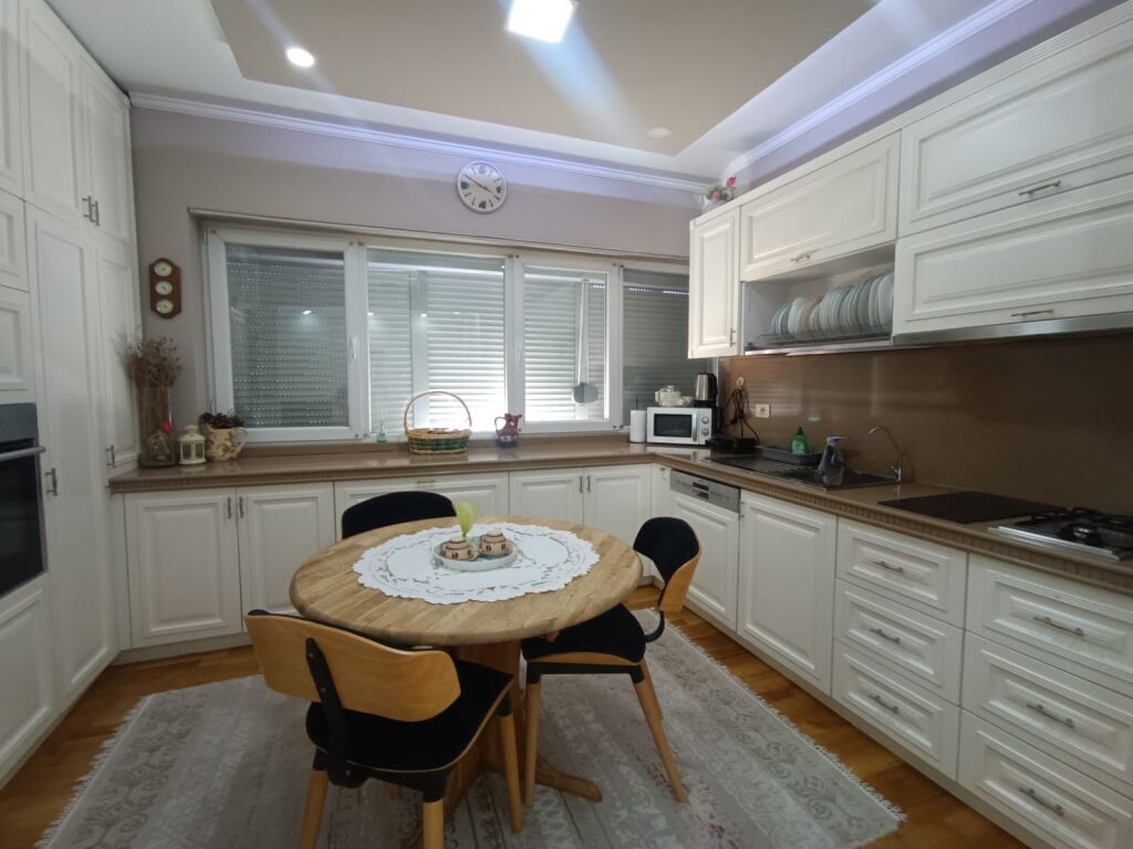 Apartament 2+1 tek 5 Maji