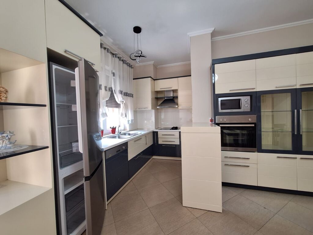 APARTAMENT 1+1, Rruga e bogdaneve