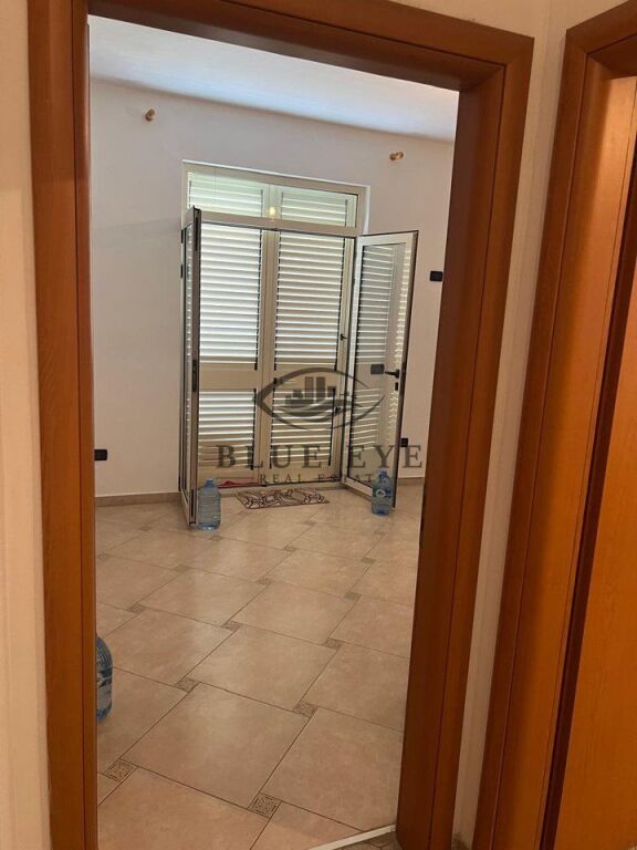 APPARTAMENTO 3+1+2 IN VENDITA – VICINO AL TRIBUNALE, DURRËS!