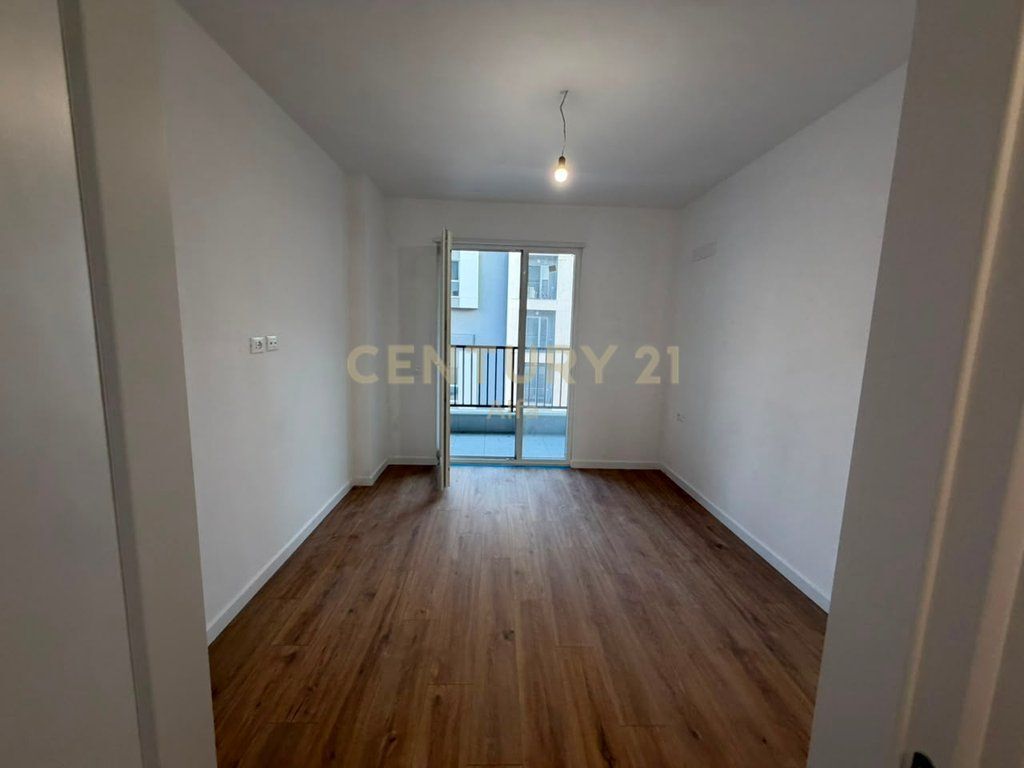 Apartament 3+1+2 me Qira në Univers City | Kati 5 | Post Parkimi + Depo | 500€/Muaj