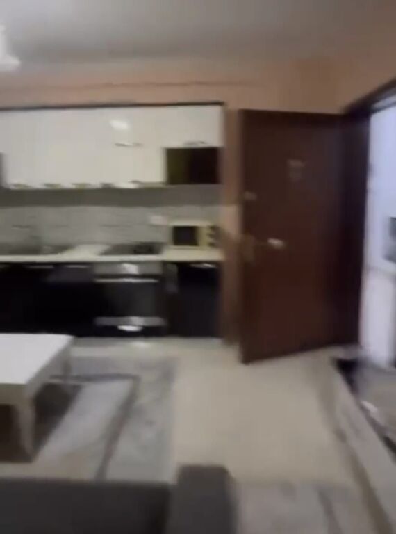 Jepet apartament 1+1 i mobiluar me qira ne Kombinat , Yzberisht