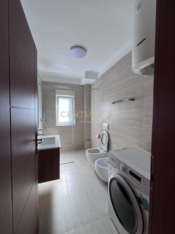 Appartamento 2+1 📍 Via Elbasan 650 € /Mese 60.000 Lek /Mese