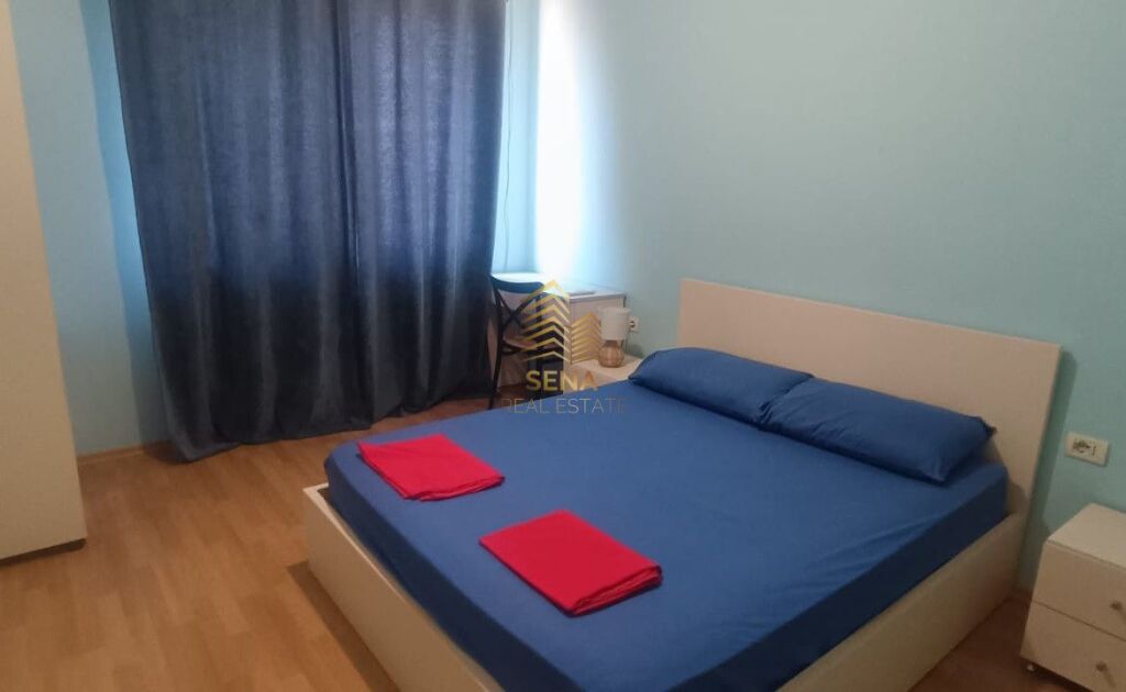Qira, Apartament 3+1+blk, Rruga e Barrikadave, 70.000 Lek/muaj