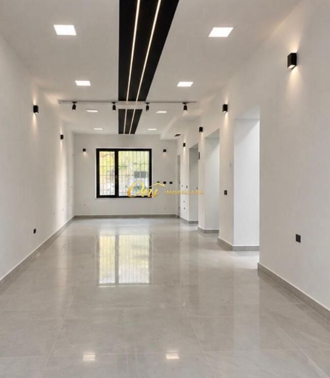 DURRES ROAD, SHOP FOR RENT 190 M2