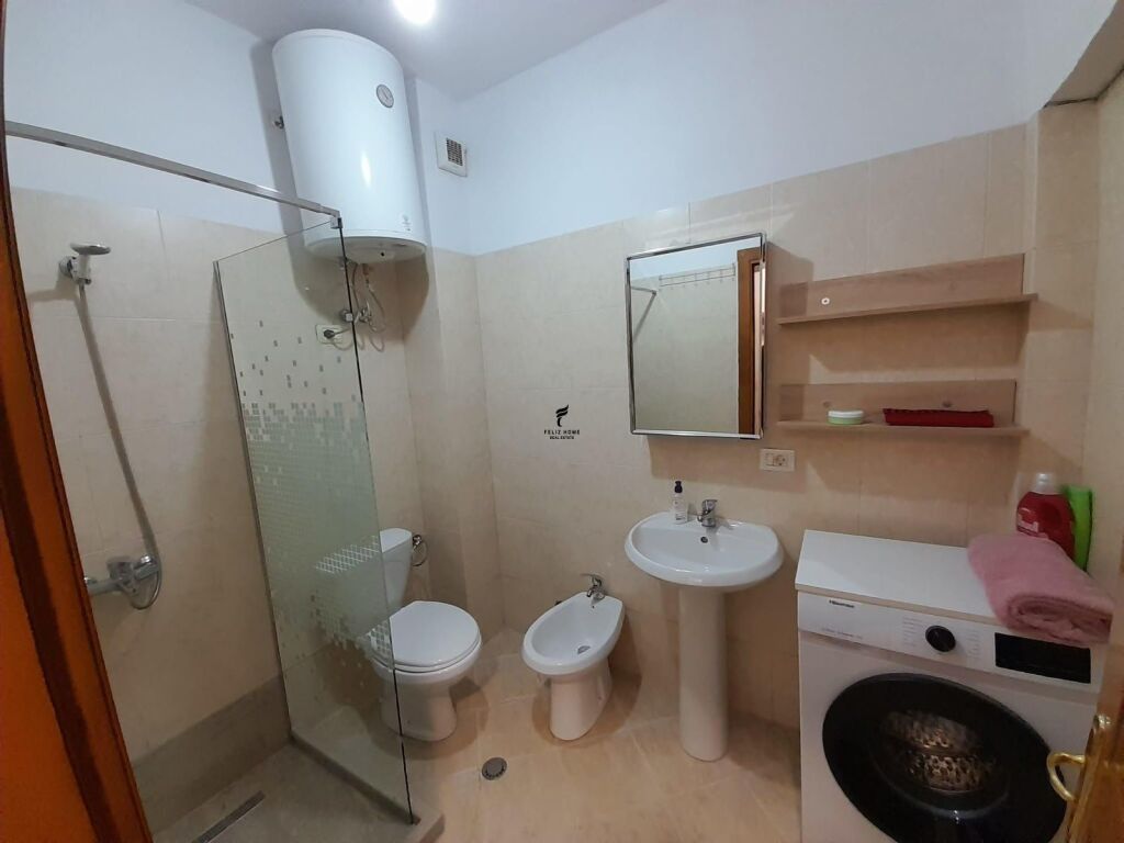 APARTAMENT ME QERA 2+1 RRUGA E KAVAJES 70.000 LEKE FH-91756