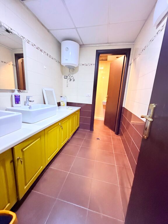 Office for rent at Selvia !