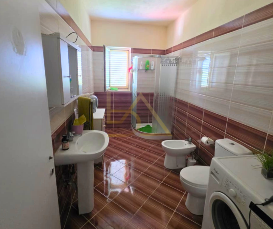 SHITET VILË – PLAZH, LAGJJA 13, DURRËS