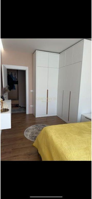 VENDESI 2+1 APPENA ARREDATO A DURRËS