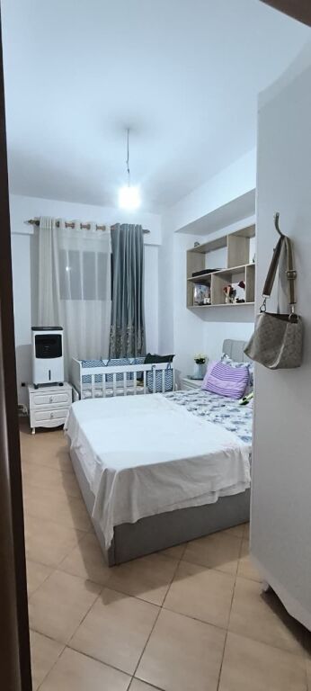 Shitet apartament 1+1 tek Irfan Tomini praneUnazes se Madhe  ID 5477