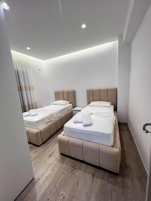 Shitet Apartament 2+1  SARANDE