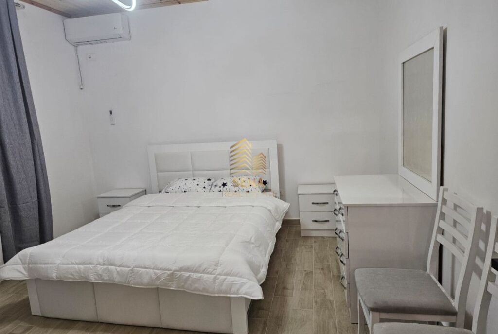 Rent, Private Entrance, 1+1+Parking, Laprake, 45,000 Leke/Month