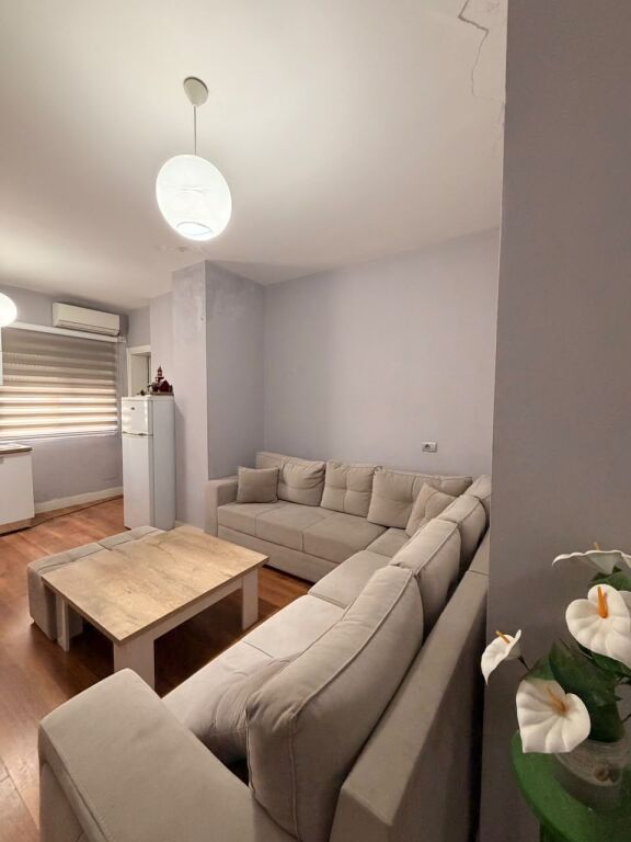 Apartament 2+1 per Qira ne Vollga, Lagja 1, Durres.