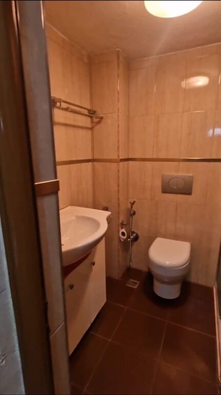 APARTAMENT 2+1+2 TUALETE. 90000 LEKE.SHALLVARET