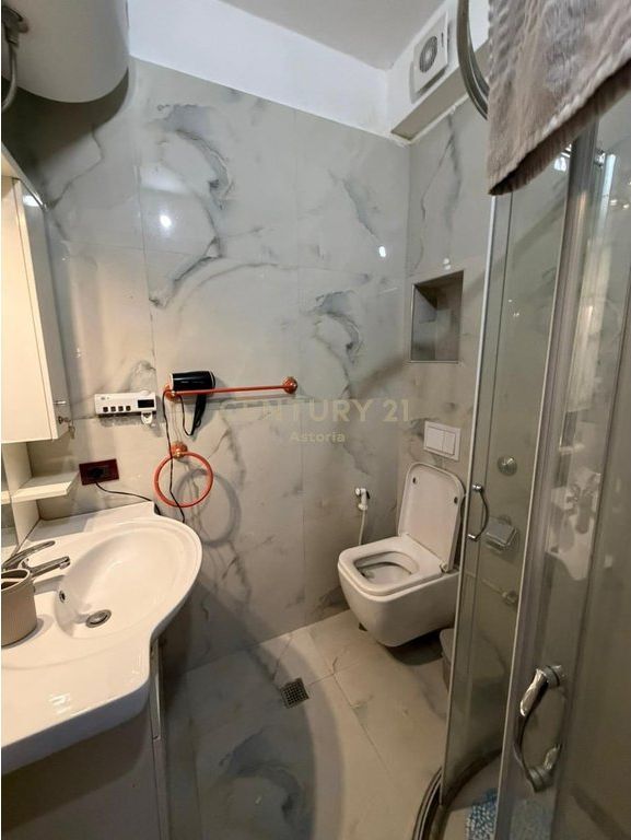 APARTAMENT 2+1 ME QIRA. SELITË-KODRA E DIELLIT.
