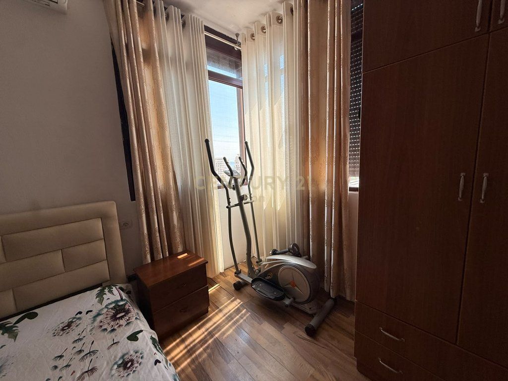 Apartament 1+1 Me Qira në Ish Rajoni i Policisë, Durrës !