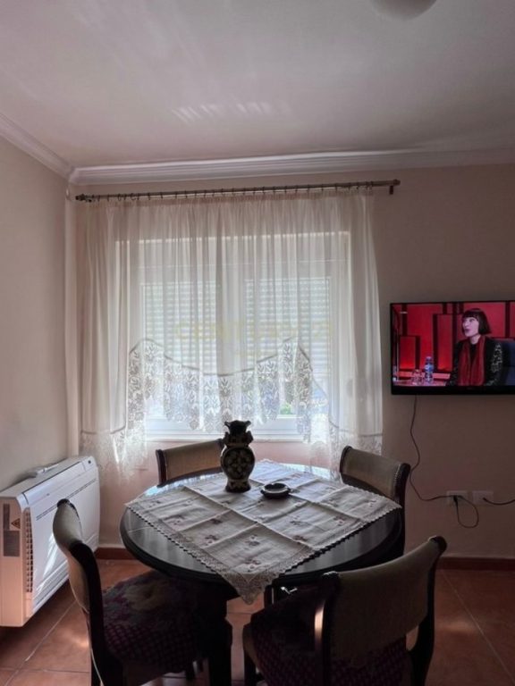 Appartamento 2+1 in affitto. Via Elbasan