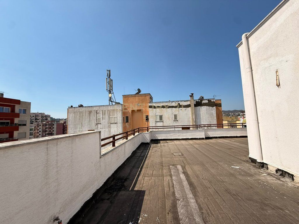 Apartament 1+1 Me Qira në Ish Rajoni i Policisë, Durrës !