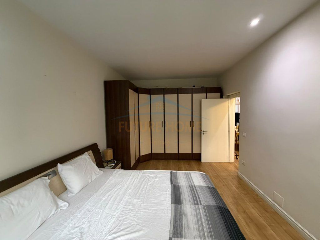 Qera,Apartament 2+1,Myslym Shyri, Tirane