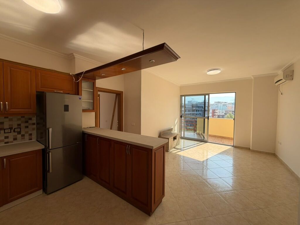 Apartament 2+1 per qira ne Selite.