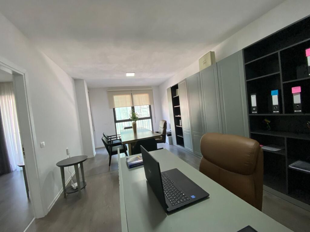 🏢 IN AFFITTO – APPARTAMENTO ADATTO PER UFFICI 📍 a Olimpiku