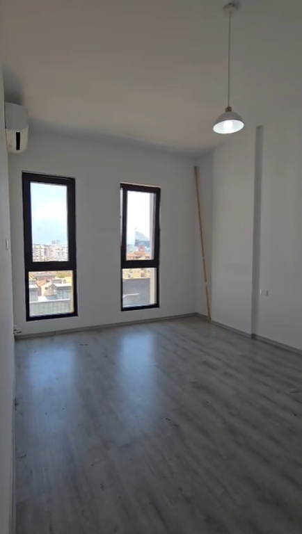 ✨Zyrë me qira – Kompleksi Square 21 ✨70 m²