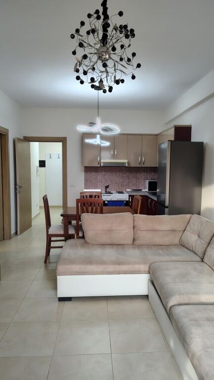 APARTAMENT ME QERA 1+1 PAZARI I RI 60.000 LEKE FH-91672